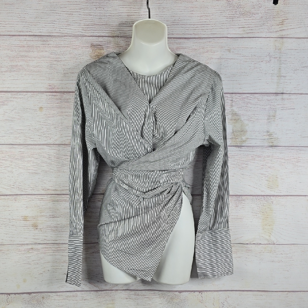 (X) Black And White Stripe Semi-Wrap Top Sz 4